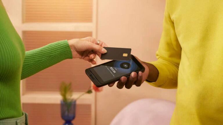 The Shopify POS Go device